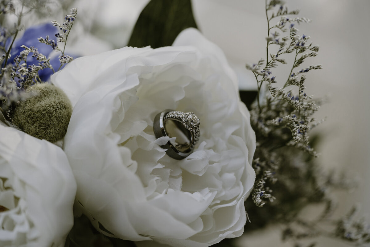Professional Scottsdale Wedding Photographer - Bride's Reflection