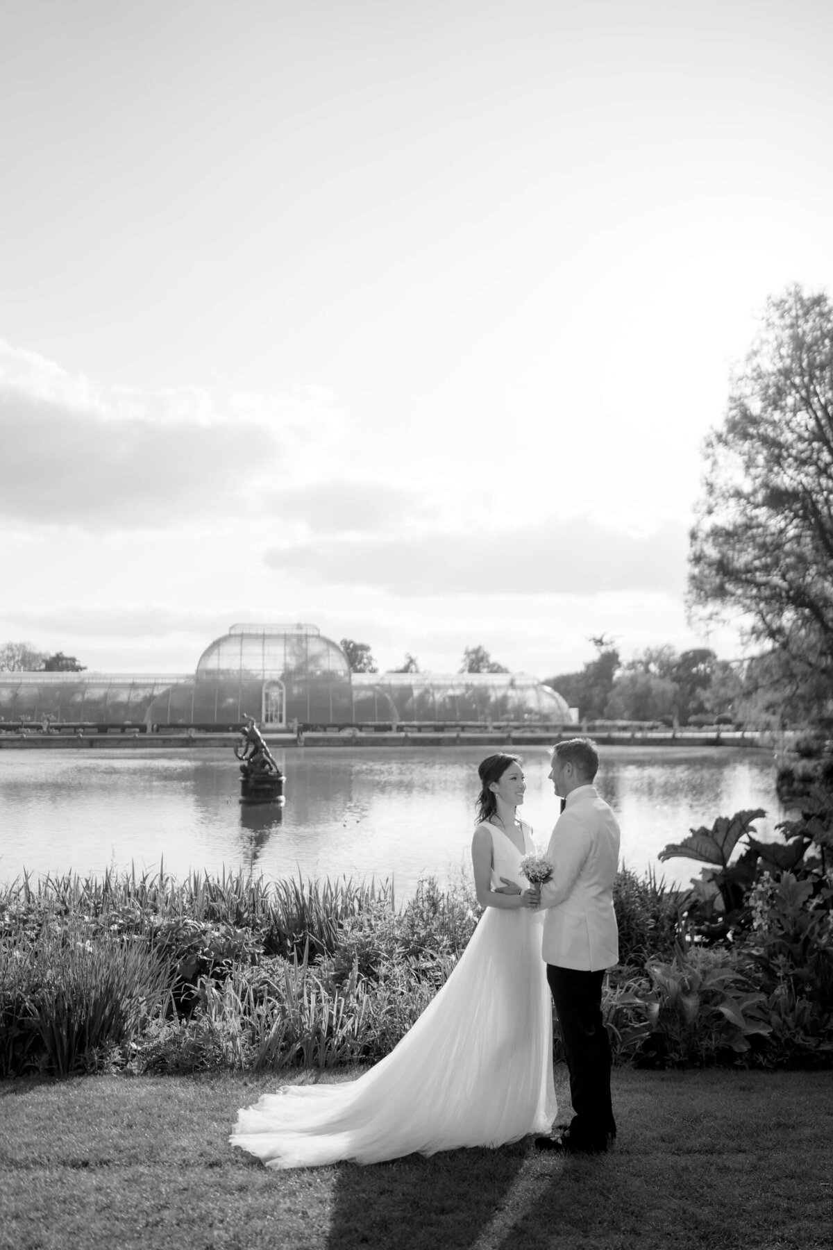 11. Catherine and Dan Wedding_Kew Gardens_Katrina Otter Weddings_Rebecca Searle Photography 108 of 269