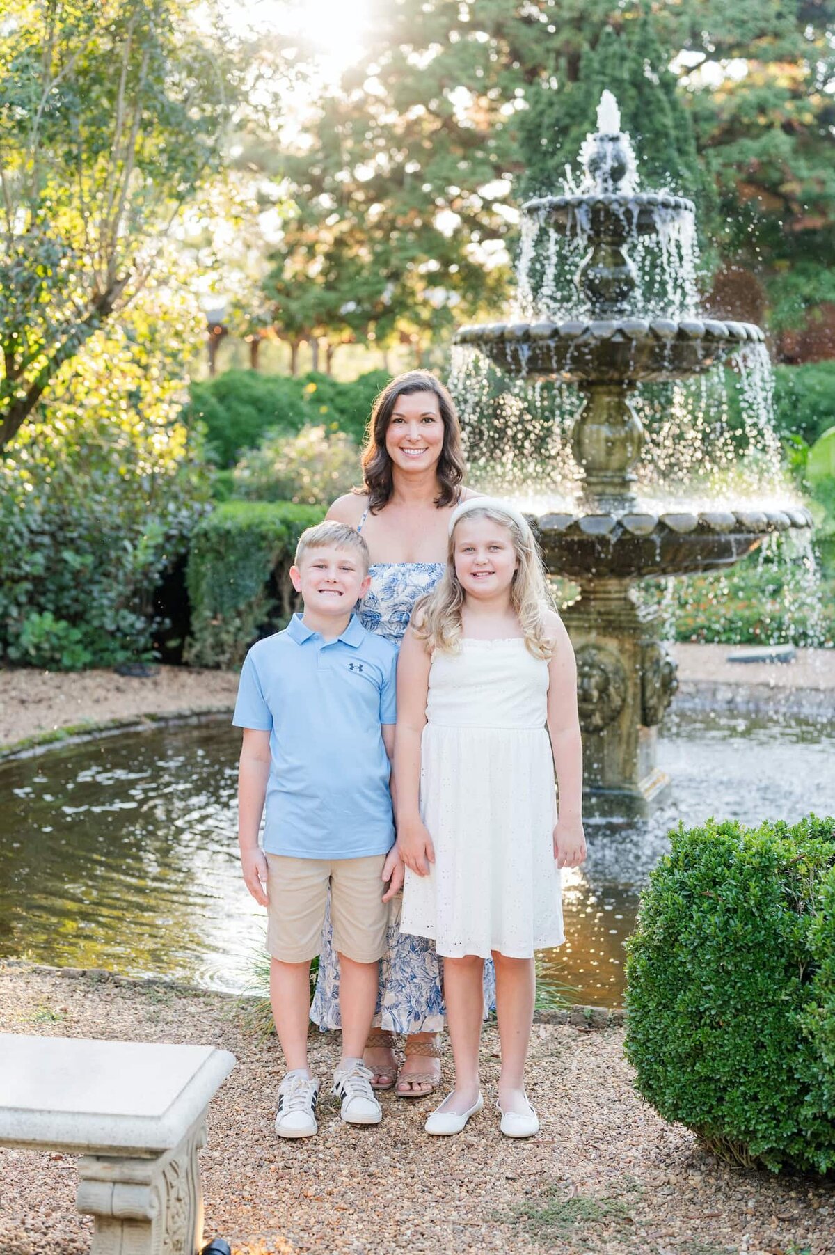 Elli-Row-Photography-Barnsley-Gardens_6205_1