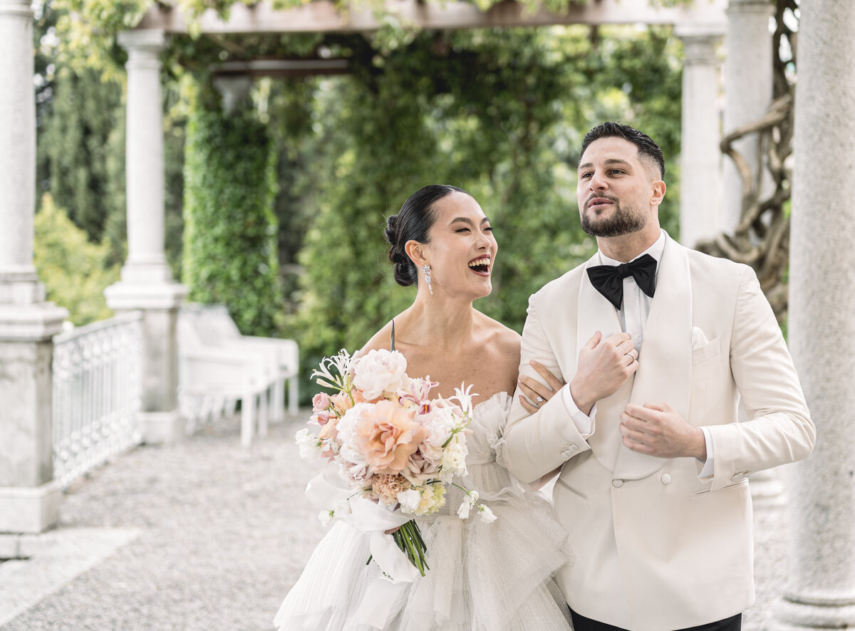 Dimos Bablis Studio Luxury Wedding Photographers Greece and Italy Santorini Wedding Villa Cipressi pastel  _028