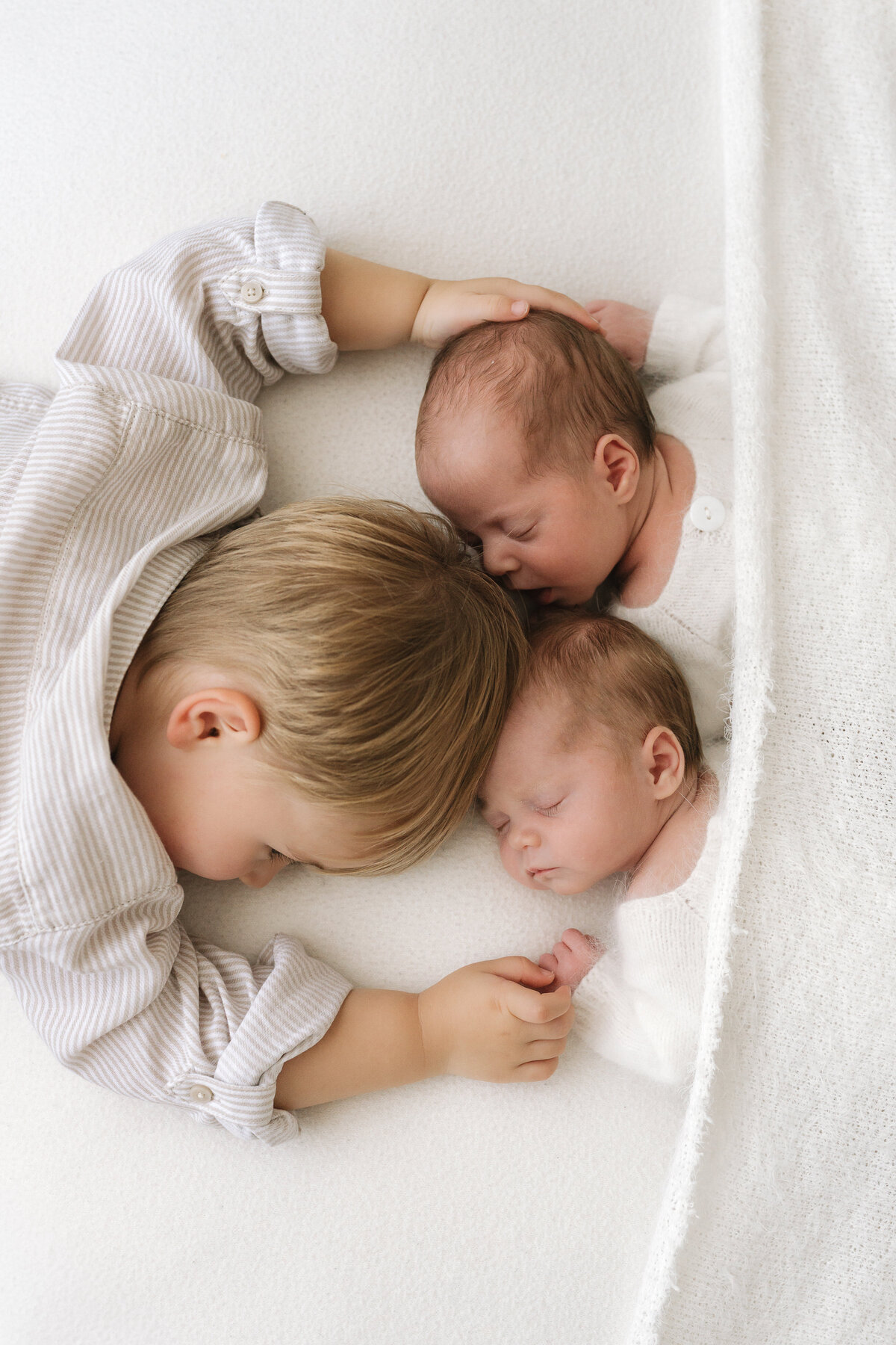 Eliza & Roma Green 3 weeks 40
