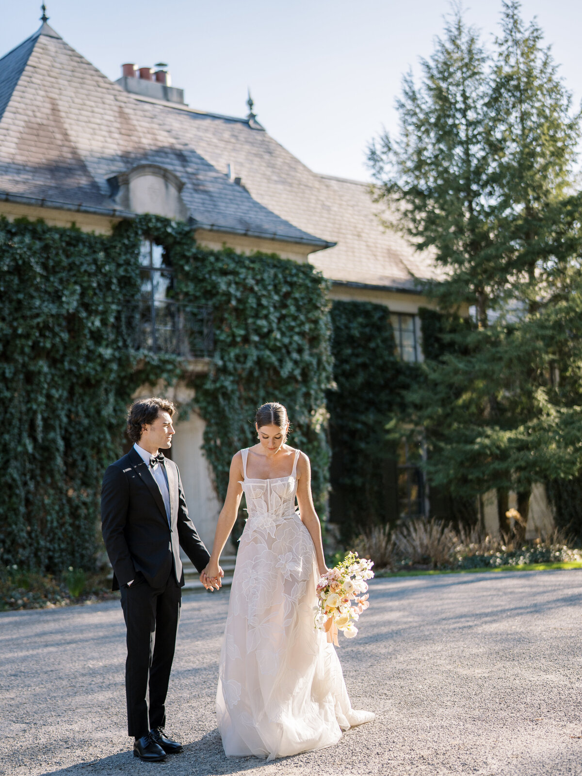Bride-Groom-Candid-Moments-Greencrest-Manor-Wedding46