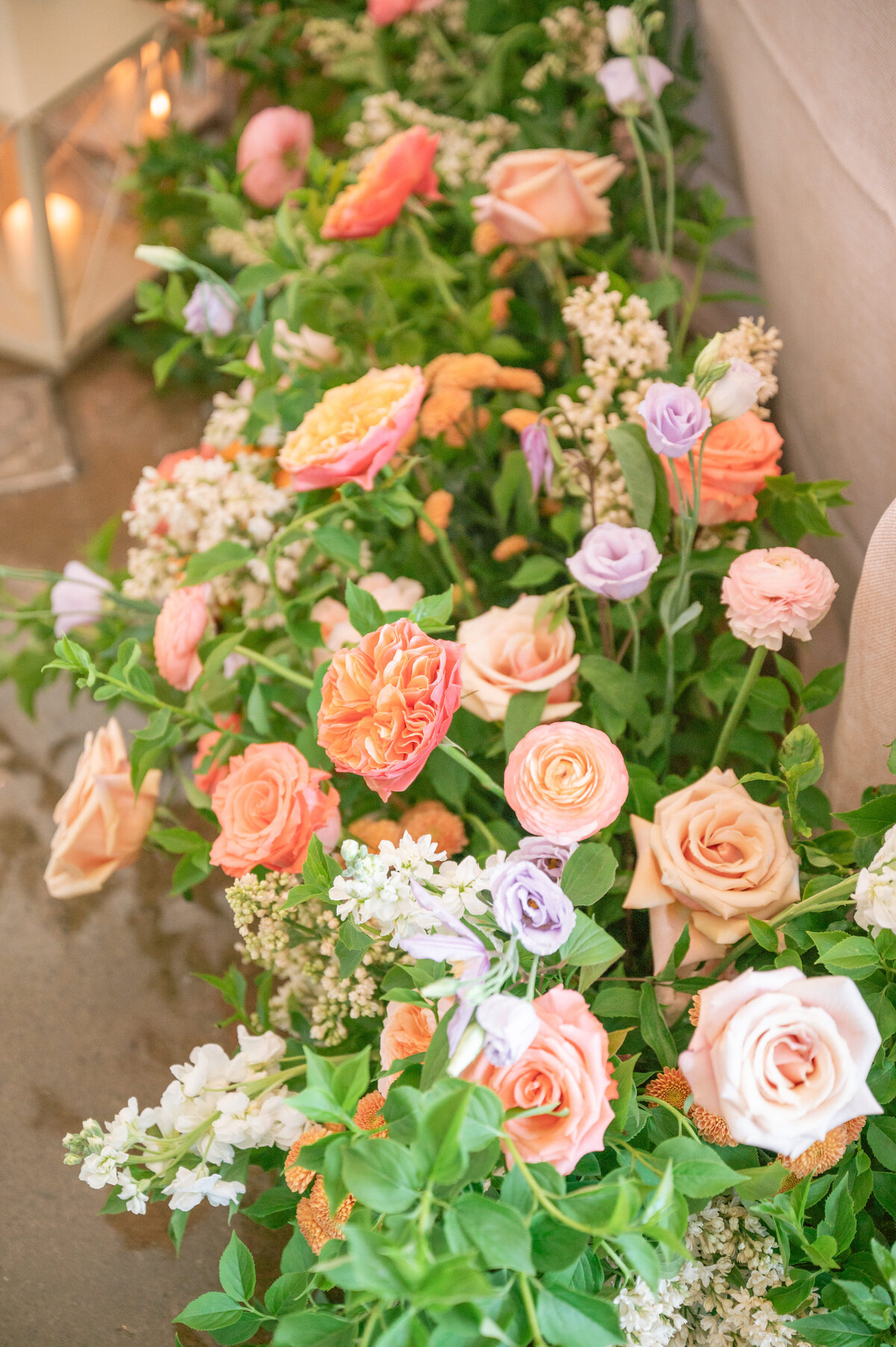 Le Belvedere-Bright-Spring-Floral-Wedding-Photography-by-Emma 56