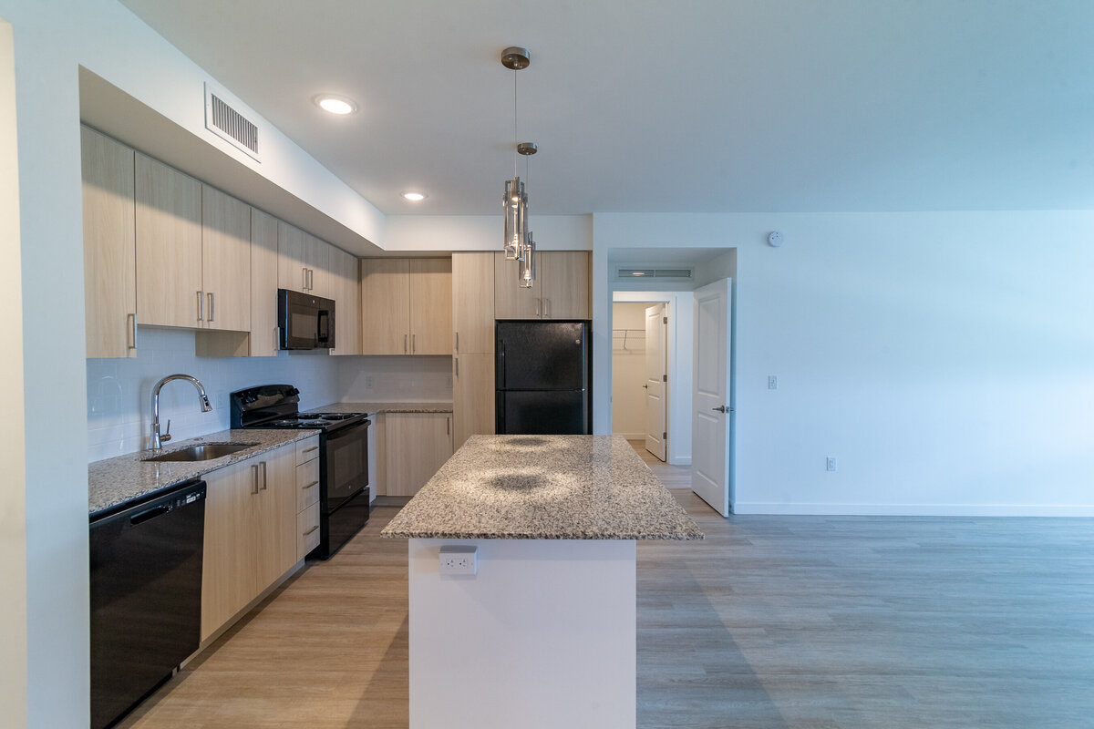 062524BERKELYPALMBEACH-76