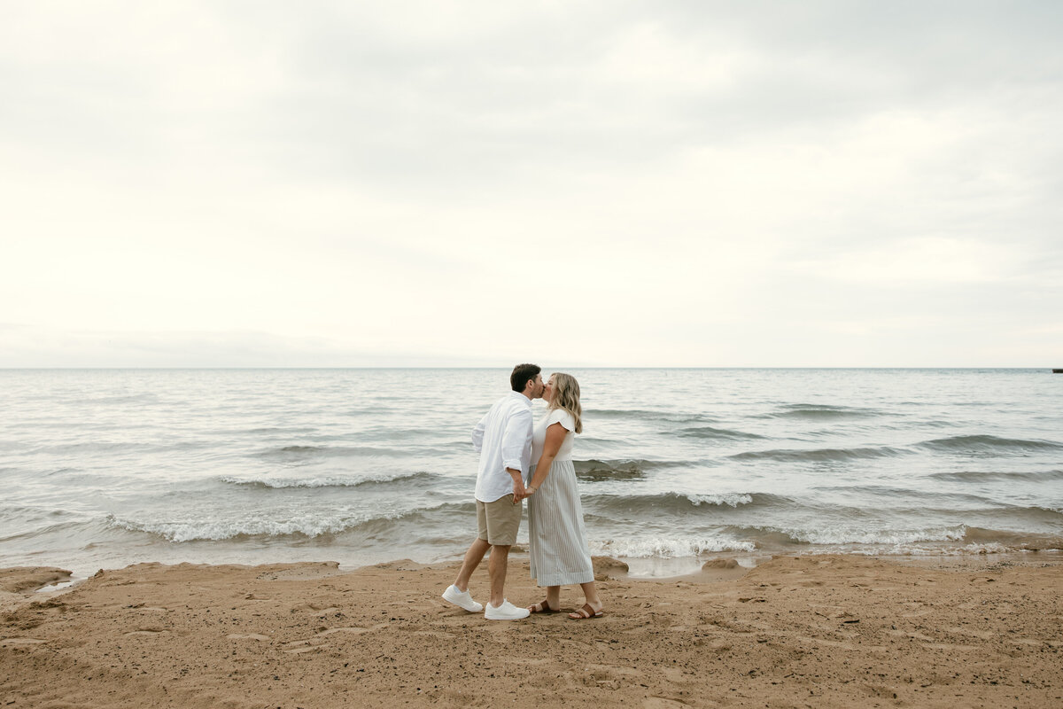Abigail Anne Photography Colorado and Chicago Wedding and Couples Photographer — Portfolio Featured Story — Annie and Jacob's Engagement 14