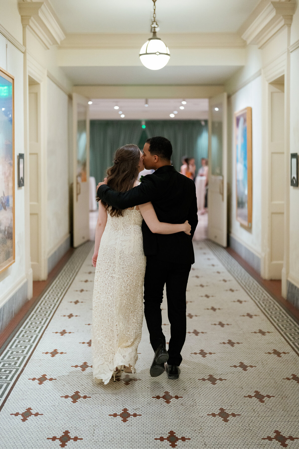 Lizzie Baker Photo _ Gibbes Museum Wedding _ Charleston Wedding Photographer _ Lowcountry Wedding _ Charleston Tented Wedding-73