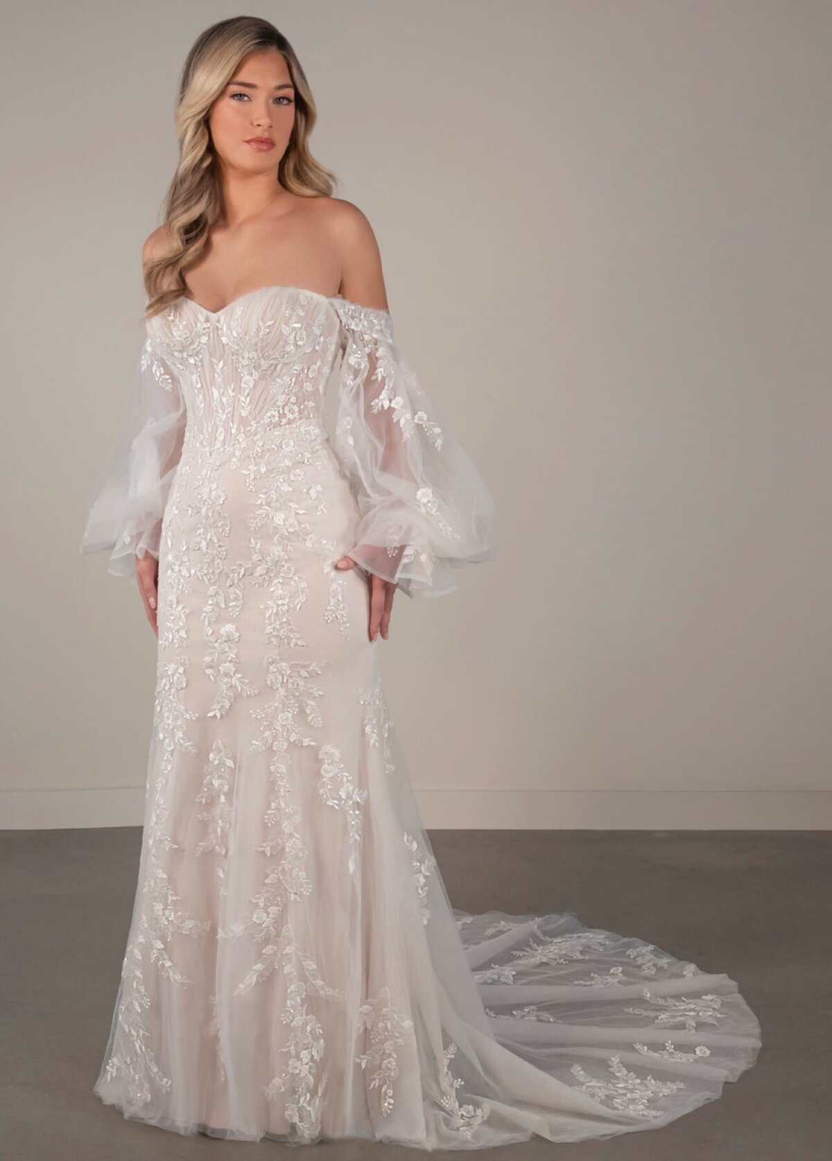 off-shoulder-floral-lace-wedding-dress-puff-sleeves-vogue-veil