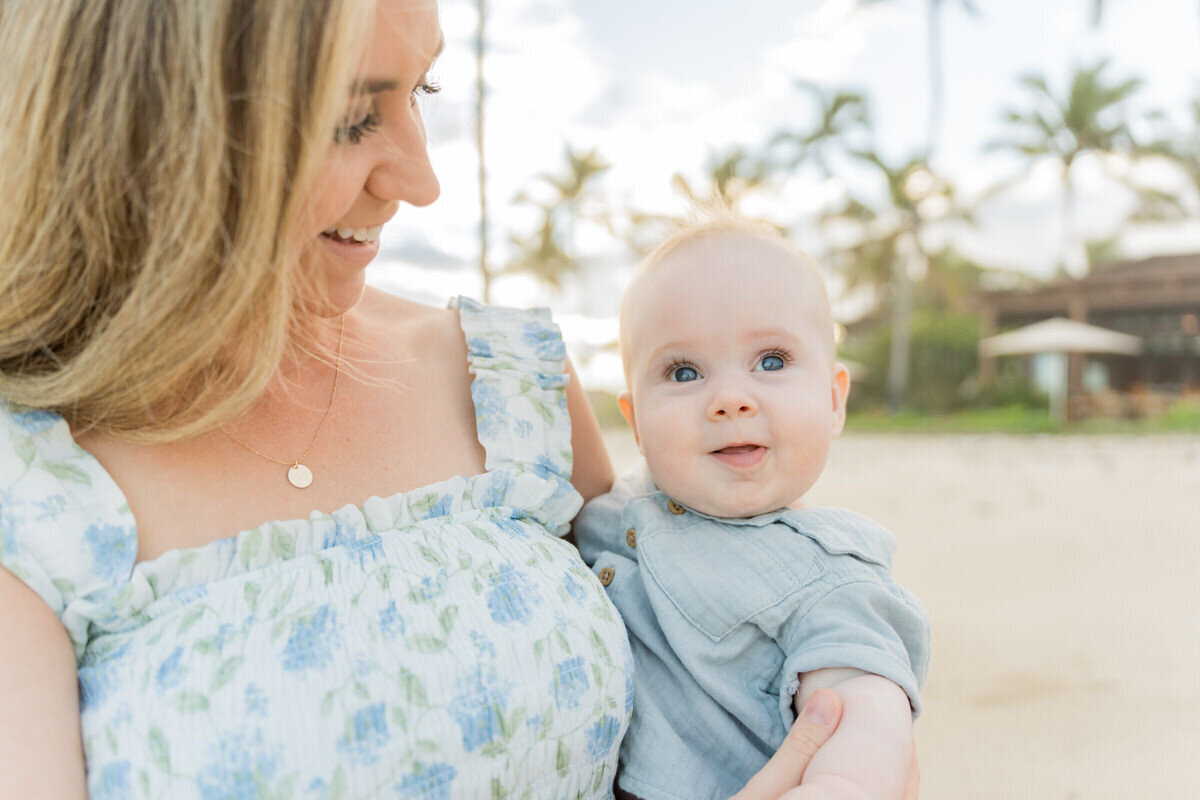 Hawaii family portrait photographers - cute baby