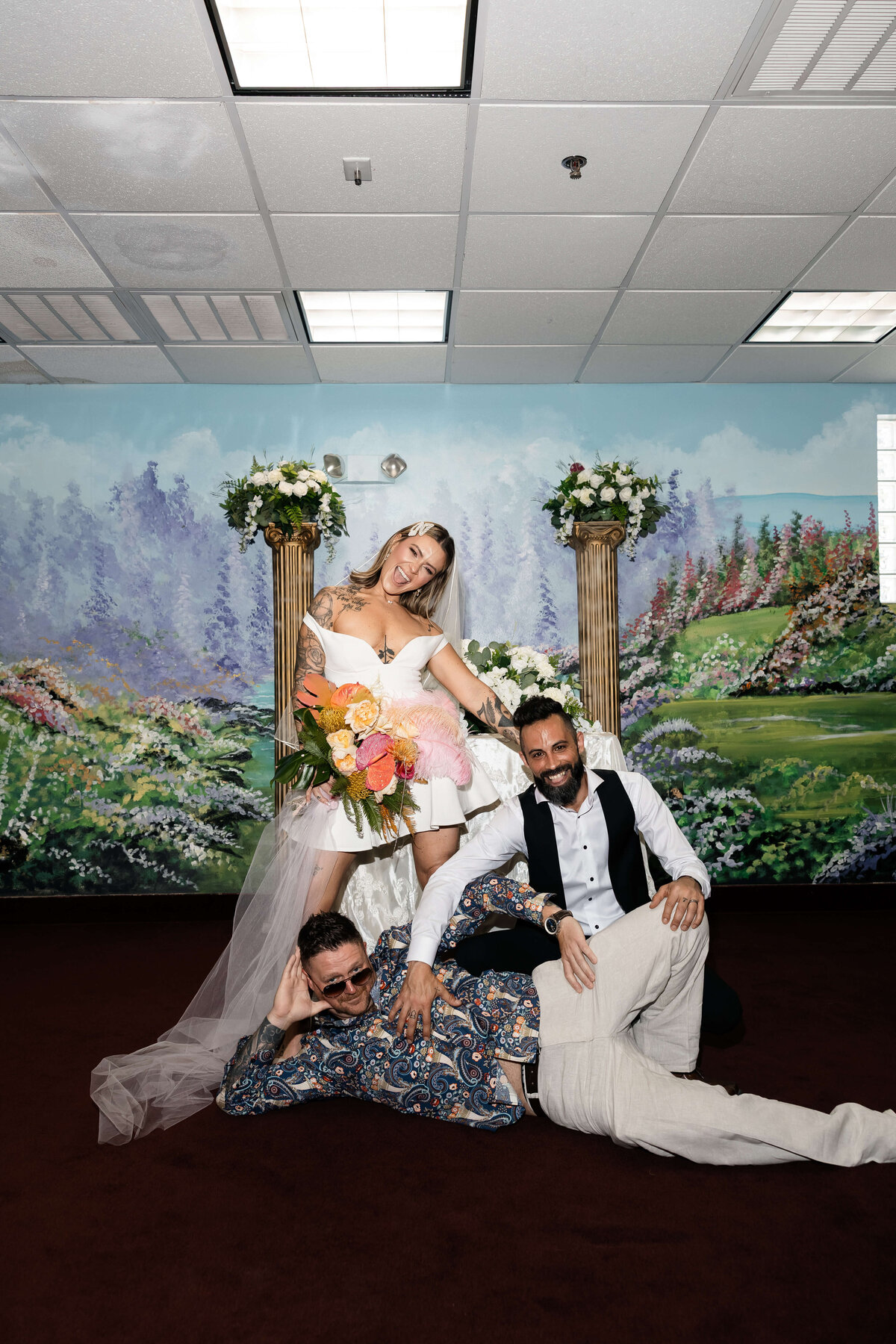 70_riskyexposure_sasha-andy_las-vegas-elopement-photography