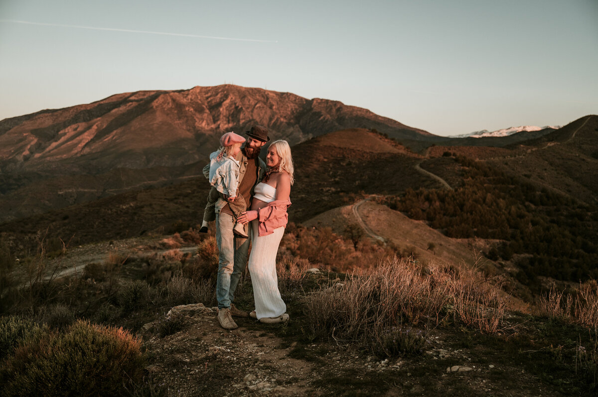 Jiscafotografie_gezinsshoot_gezinsfotografie_newbornshoot_newbornfotograaf_fotograafnijmegen_fotograaf-151