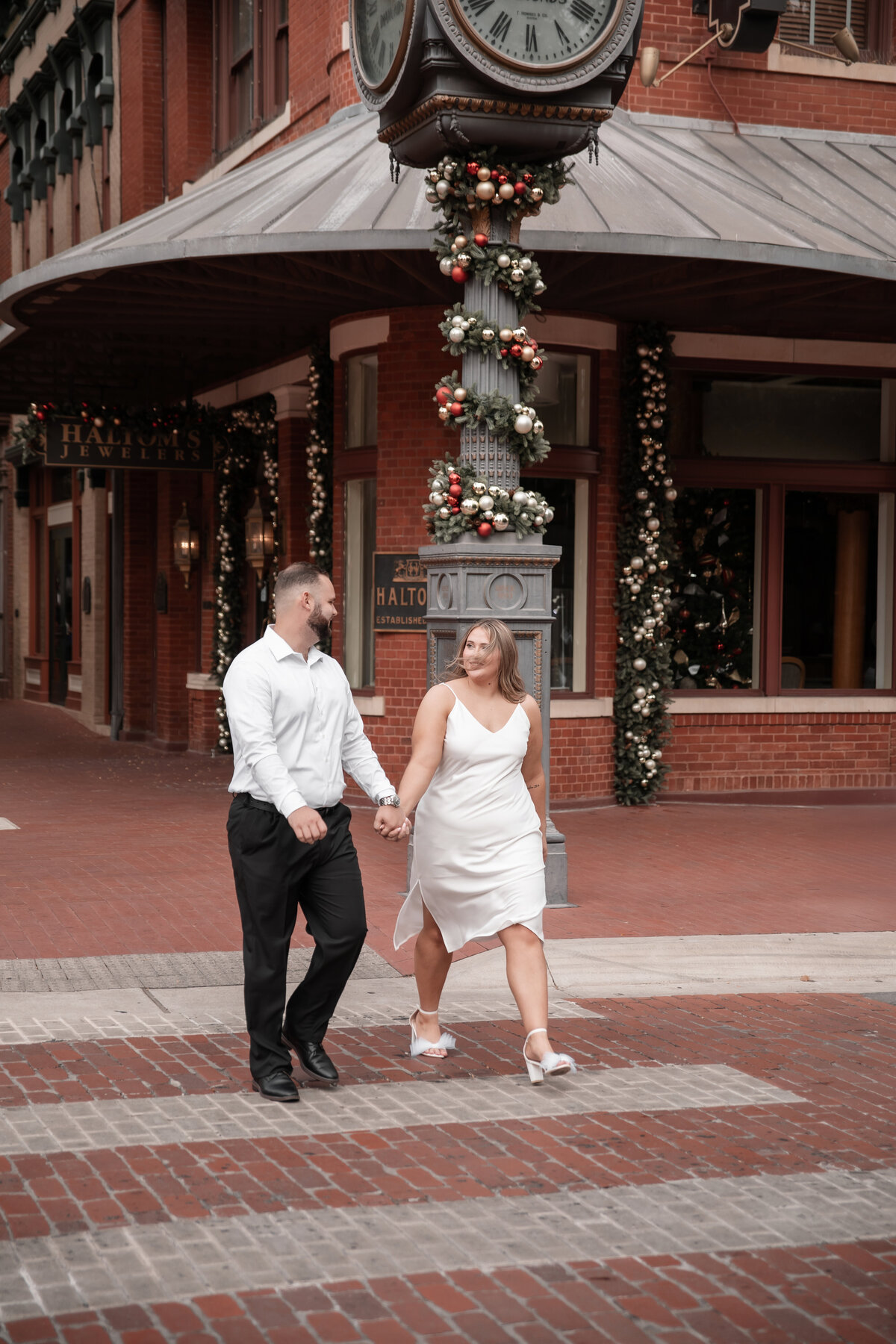 DOWNTOWN FORT WORTH ENGAGEMENT 
