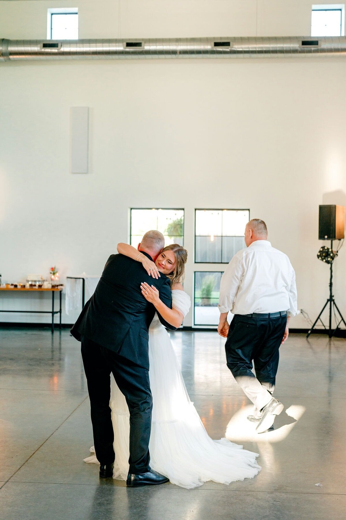 daughter-father-first-dance