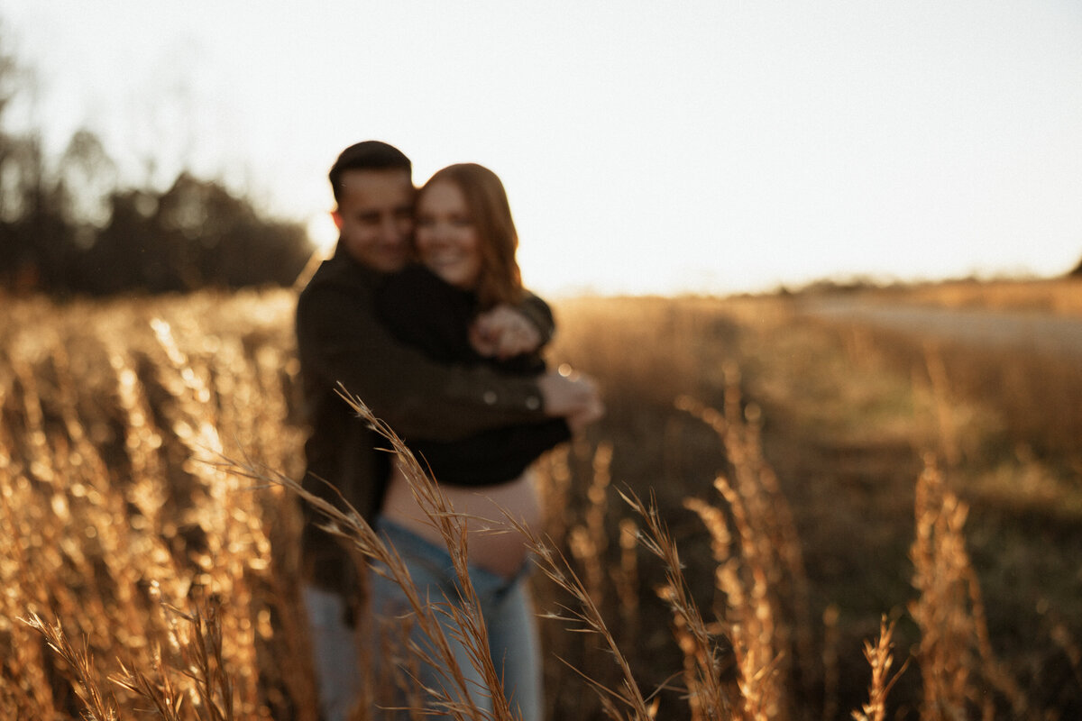 Maternity portraits by wedding and elopement photographer in Richmond VA