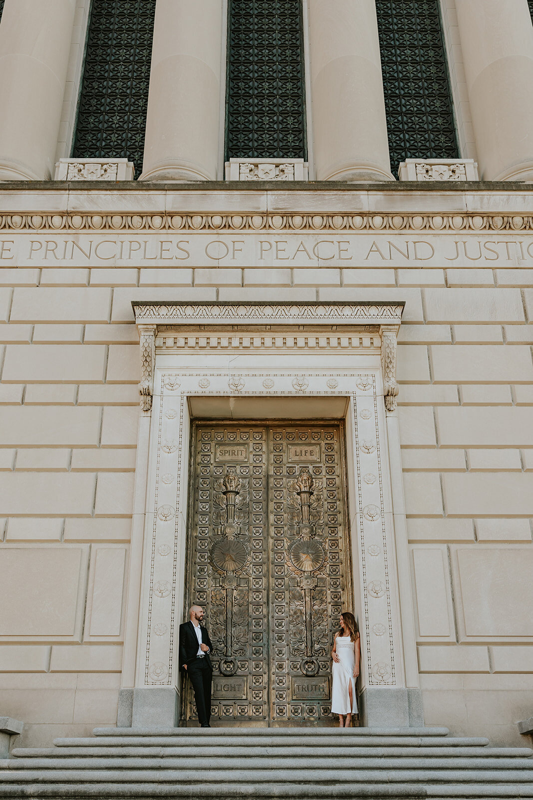 Downtown Indianapolis engagement photo location detail