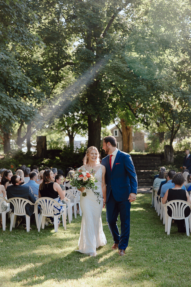 Rustic Chic Wedding at Stanley's Olde Maple Lane Farm Wedding - Emma Persi Photography-31