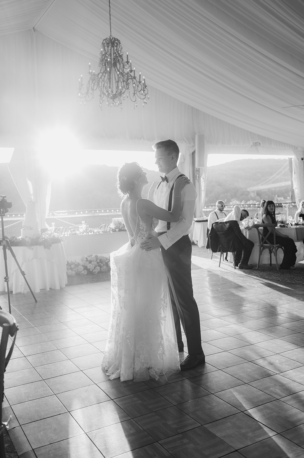 romantic first dance for reception