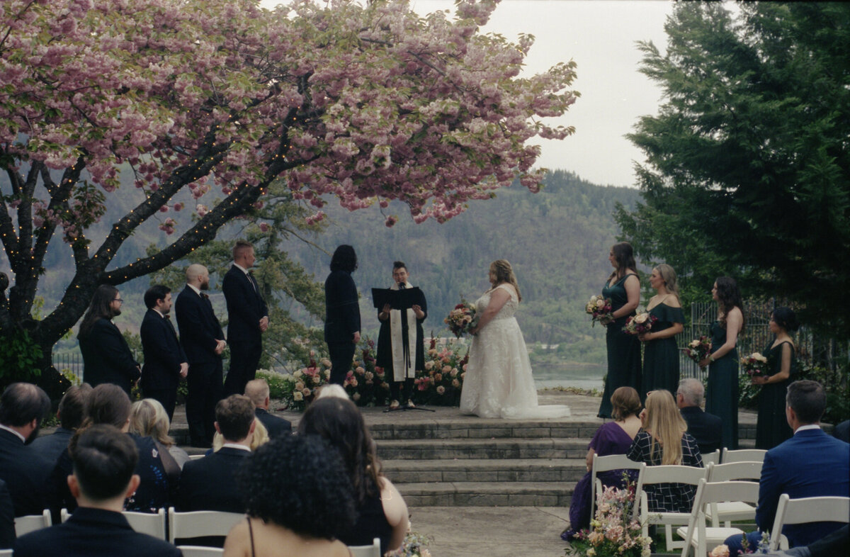 Columbia River Gorge Hotel Wedding 35mm Film Portra 400
