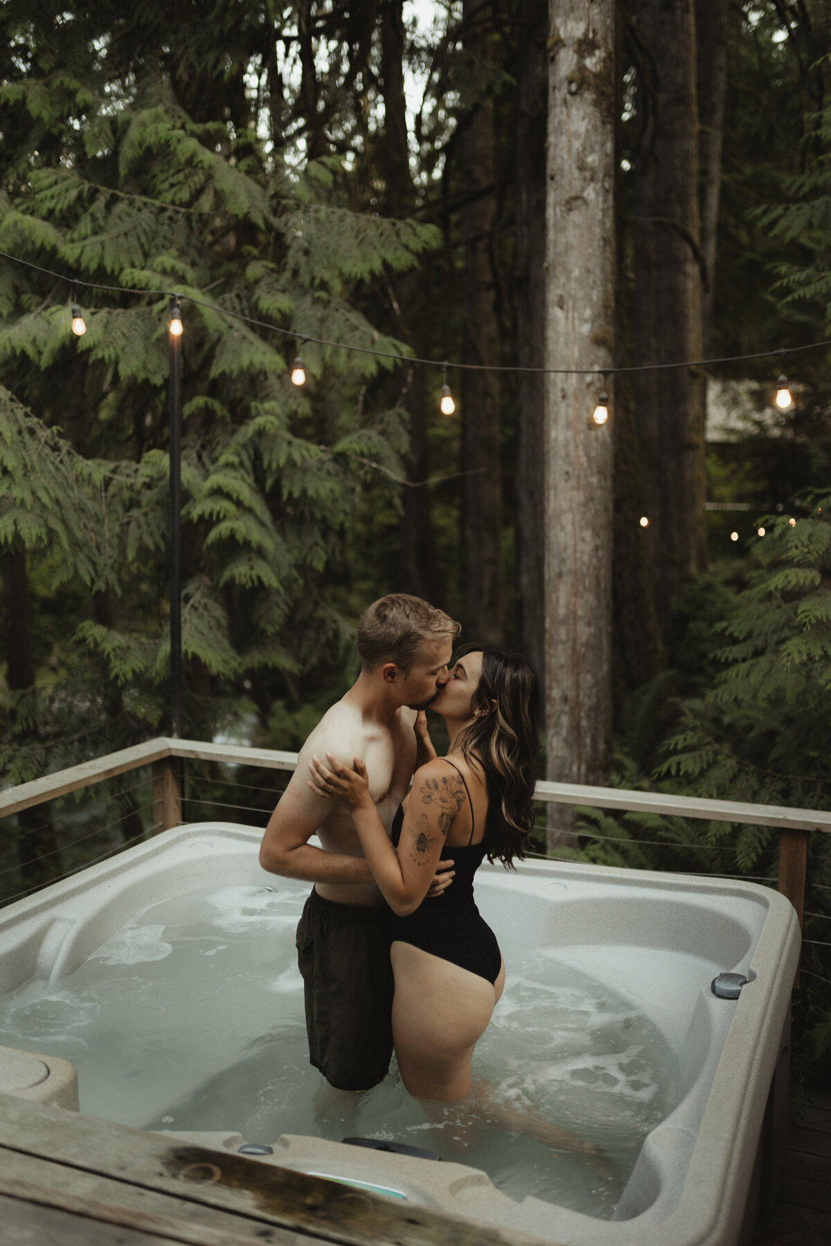 casualcouplesinhomesessionkansascityphotographer-73