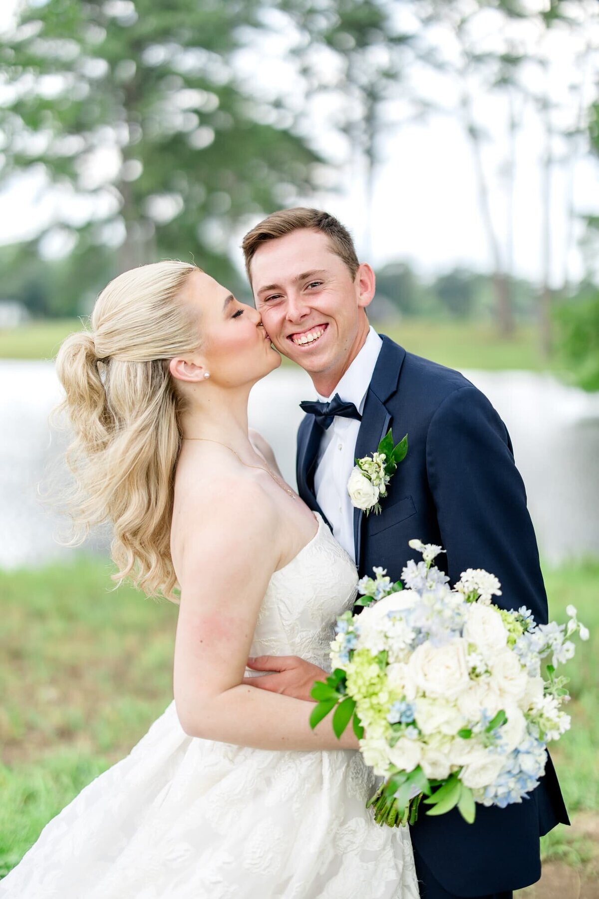 SpringHouse and Willow Point Country Club on Lake Martin Wedding Day - Katie & Alec Photography Birmingham, Alabama Wedding Photographer Portfolio 21