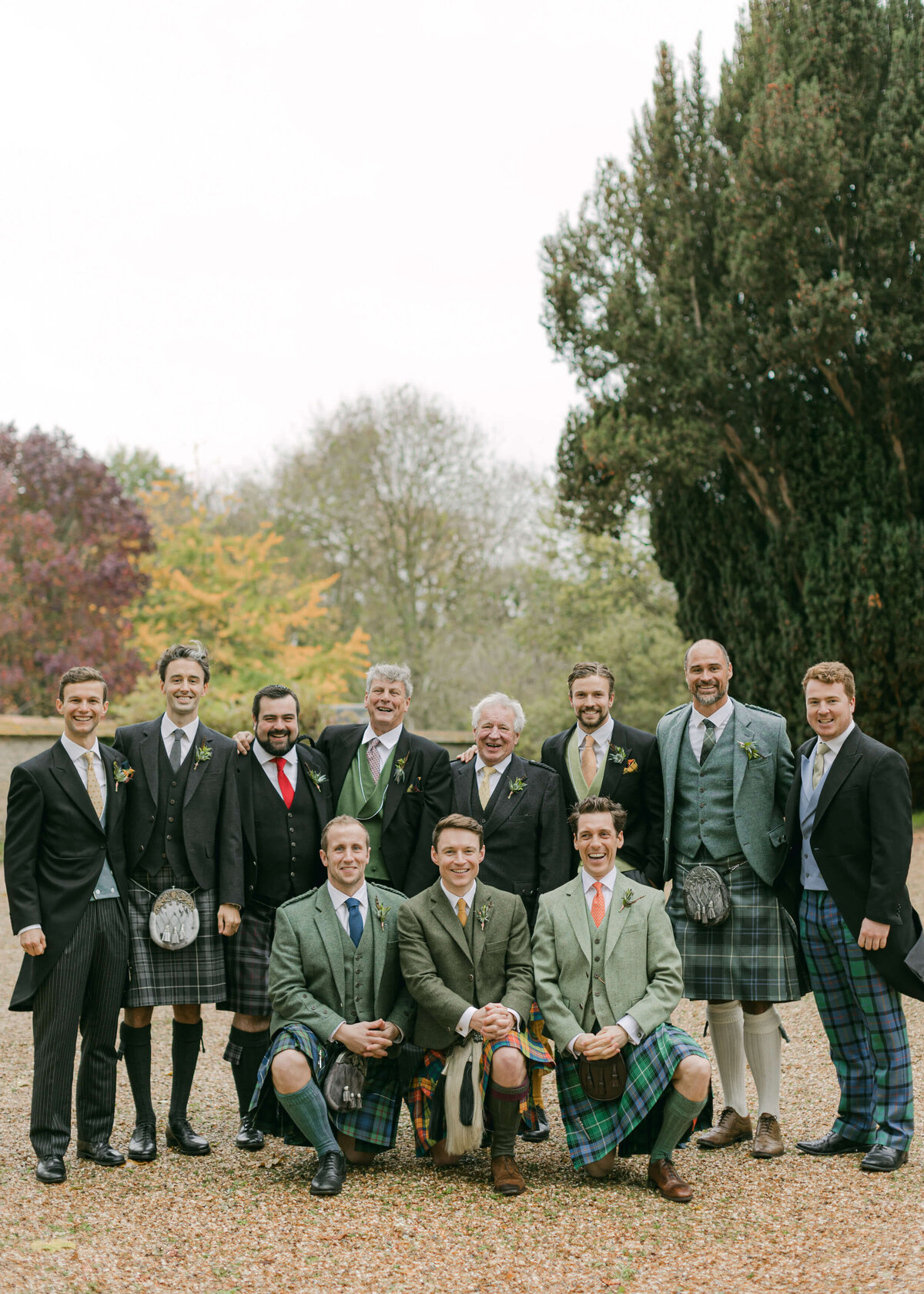 chloe-winstanley-wedding-oxford-gsp-ushers-portrait-kilts