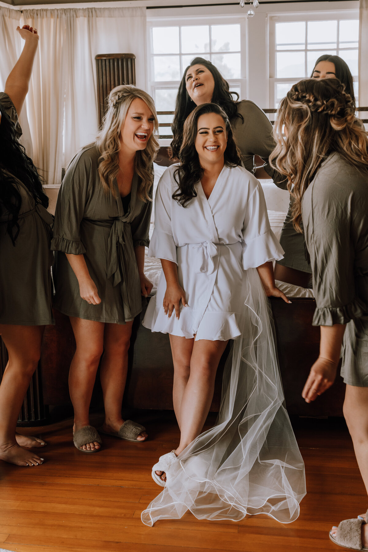 bridal party getting ready at the manor house