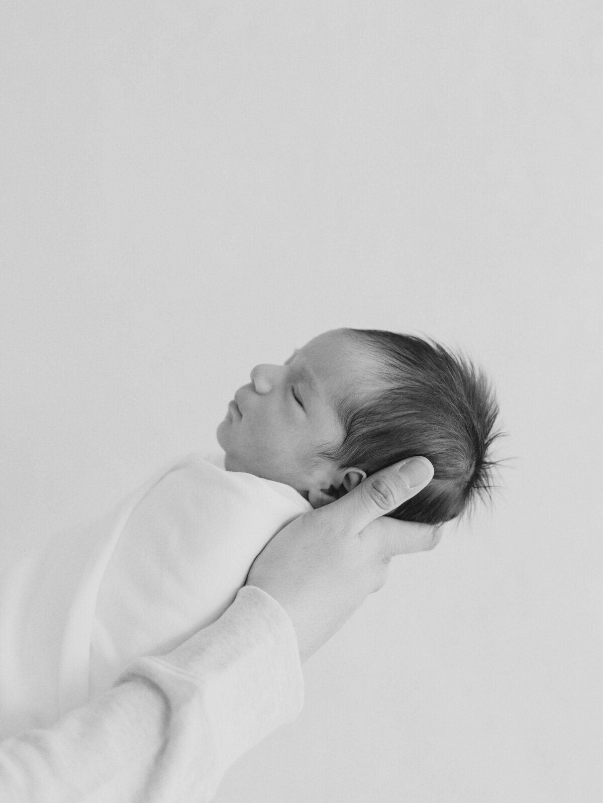 northern-virginia-newborn-photography-studio-simple-lifestyle-photo5