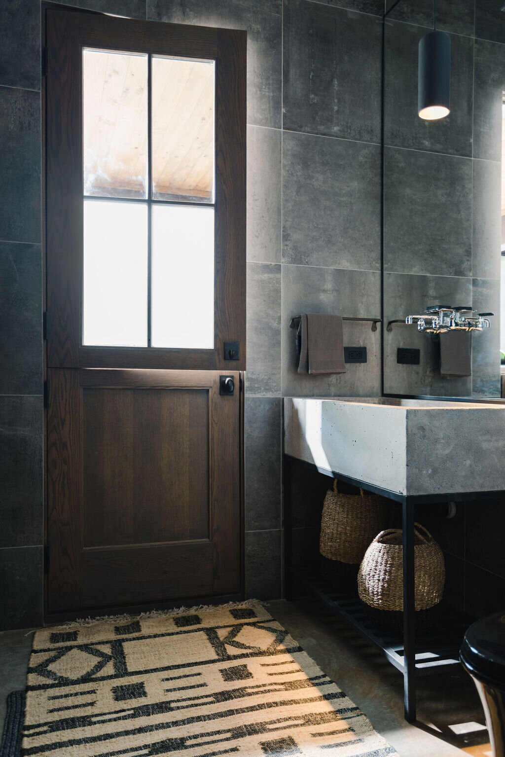 ahp_zarse_basementbath_1