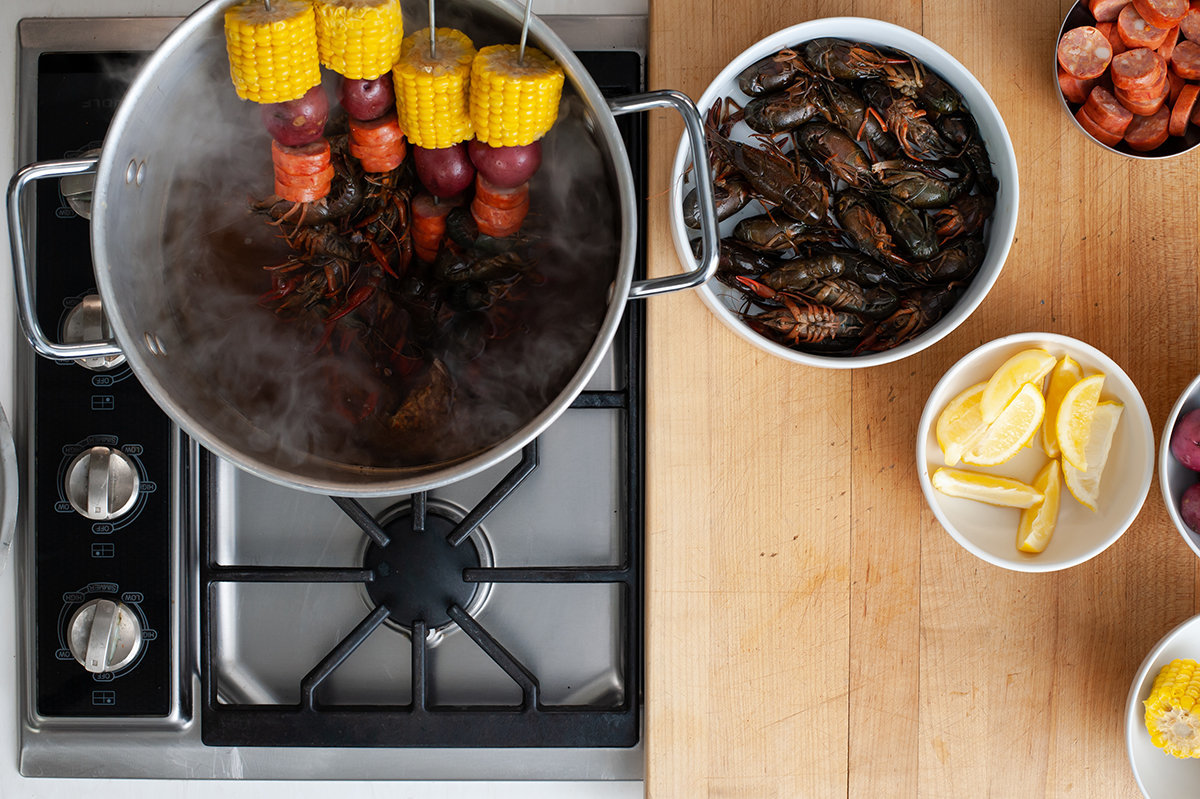 4.4.19.CrawfishBoilDemo-15-web