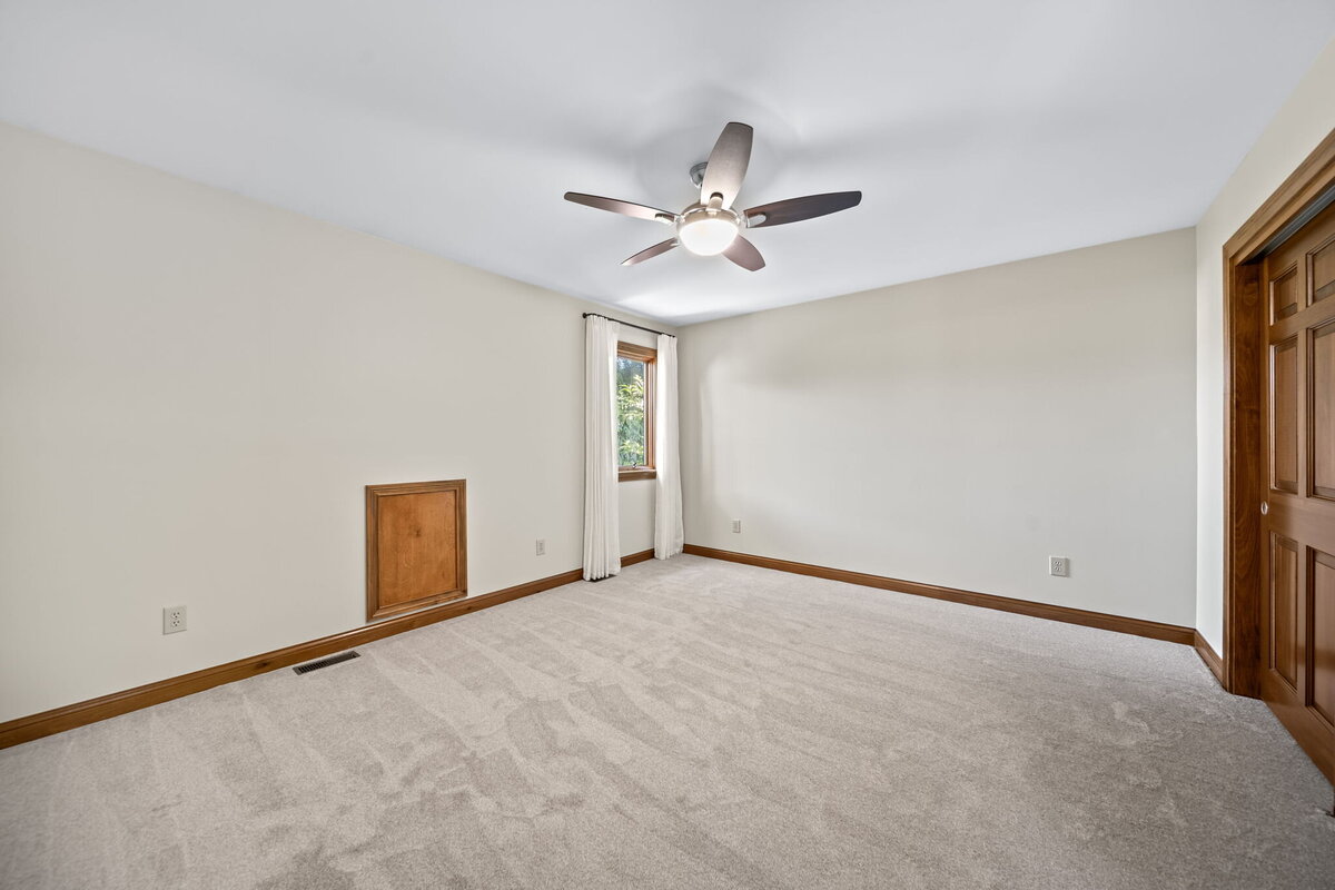 66-web-or-mls-A7407502