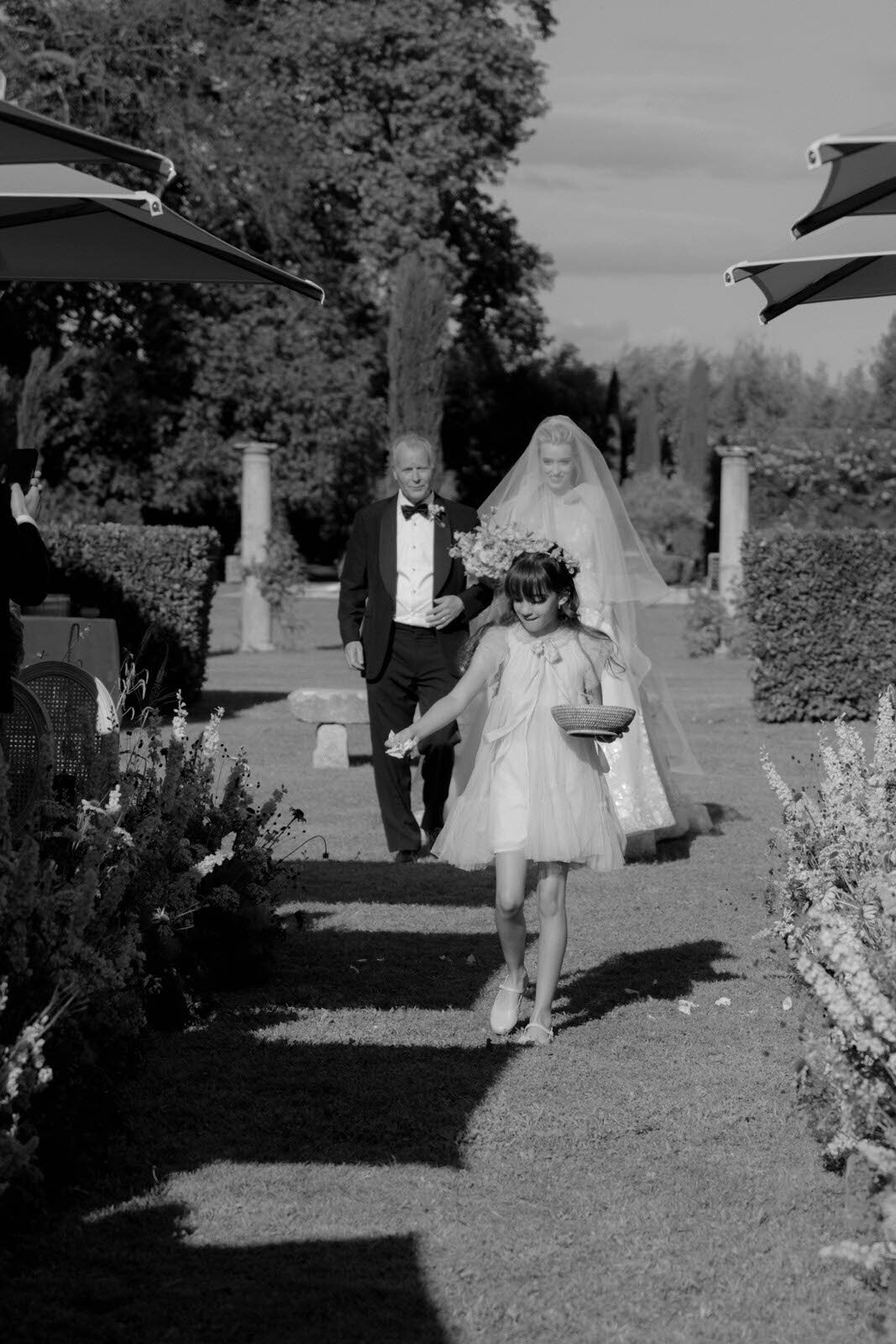 Flora_And_Grace_Provence_Domaine_De_Chalamon_Editorial_Wedding_Film_Photographer-433