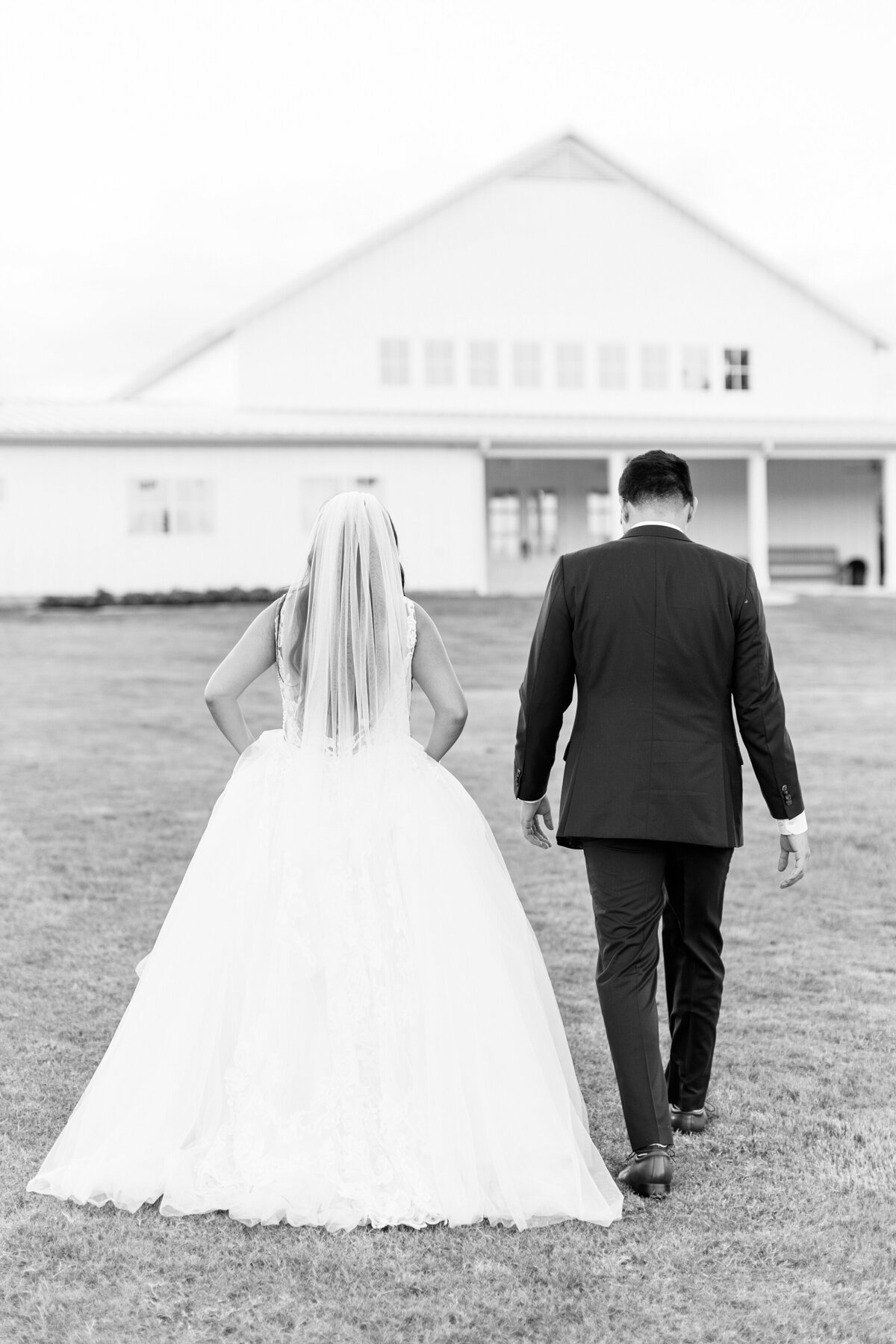 houston wedding photographer_brandon & lindsay lutz photography_the farmhouse montgomery texas_0031