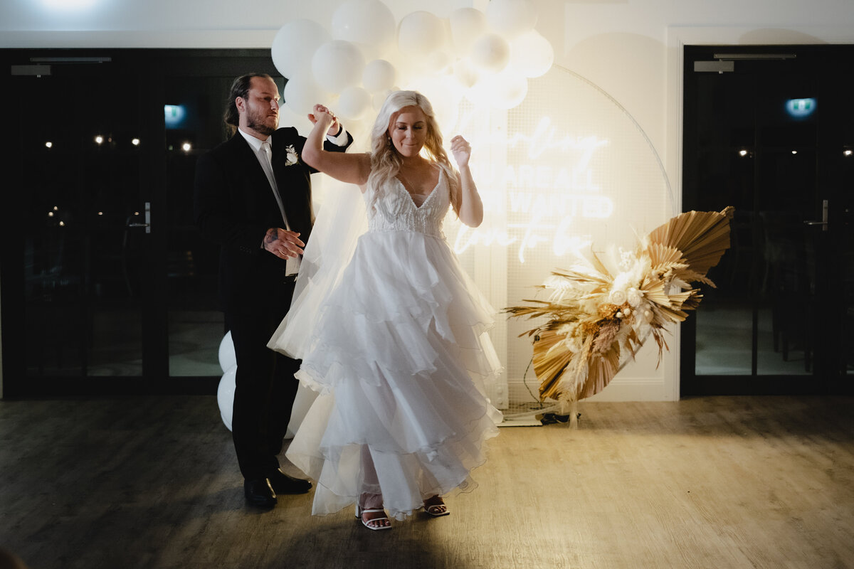 Abigail_Steven_Wedding_Images_Roam Ahead Weddings - 881