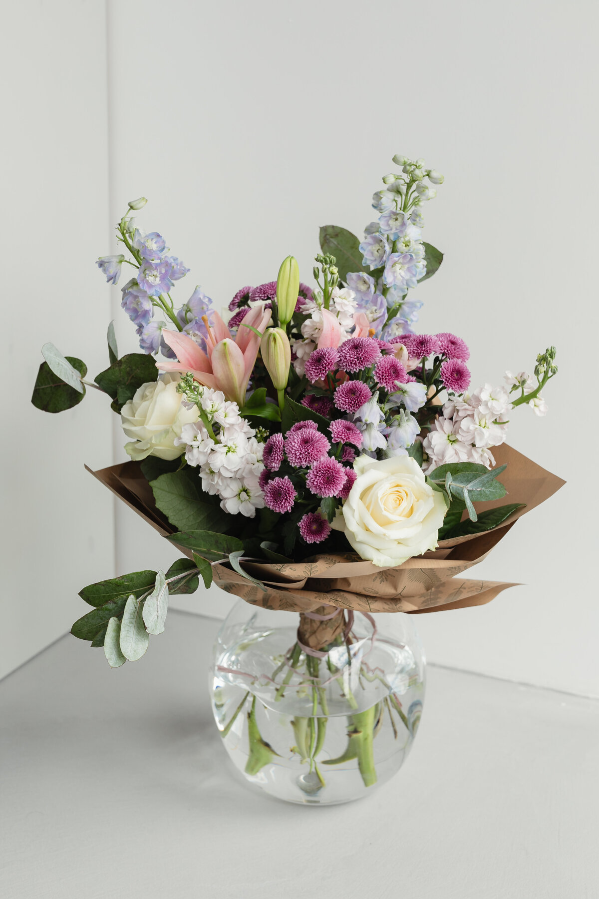 kaboompics_a-lovely-bouquet-of-flowers-gillyflower-26523