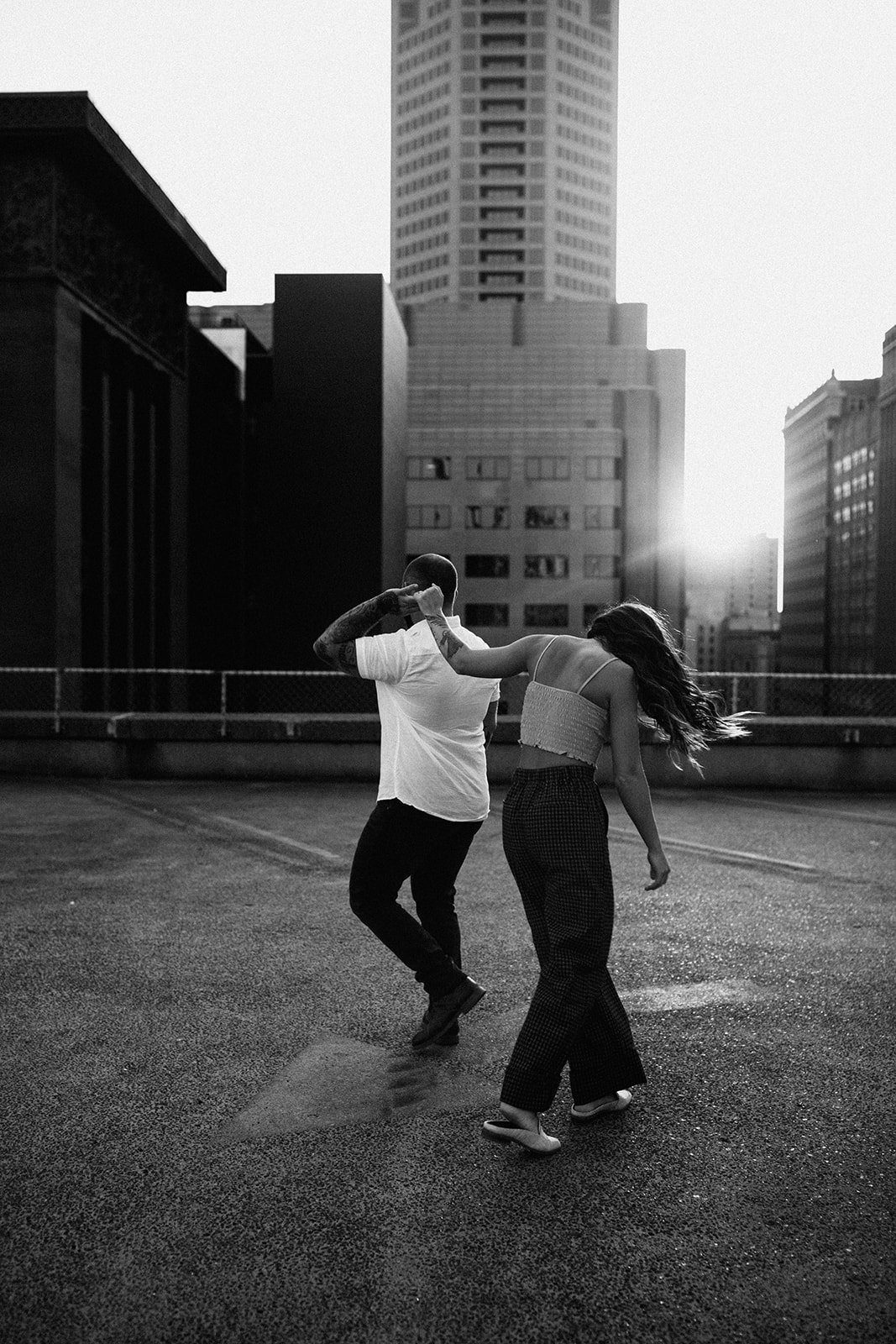 UPDATED-ST-LOUIS-MISSOURI-KIENER-PLAZA-WEST-PARKING-GARAGE-ENGAGEMENT-COUPLE-PHOTO-SESSION-114_websize