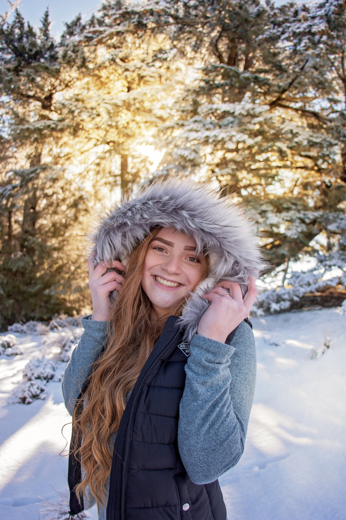 Redway-California-senior-portrait-photographer-Parky's-Pics-Photography-Humboldt-County-Snow-session-Mountain-top-Monument-Mountain-Rio-Dell-CA-10.jpg