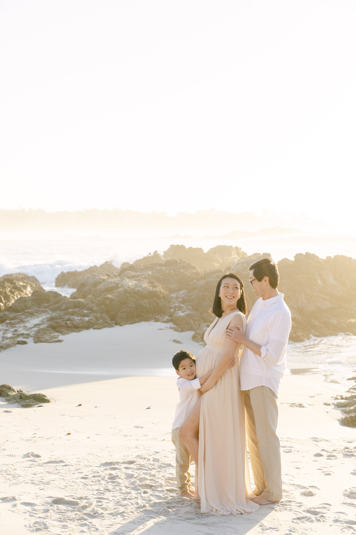 PERRUCCIPHOTO_PEBBLE_BEACH_FAMILY_MATERNITY_SESSION_21