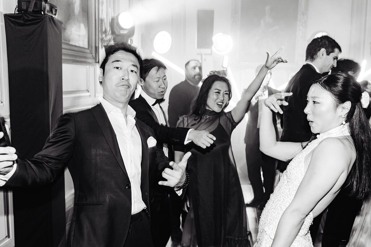 MorganeBallPhotography-Wedding-ZoeEdward-13-ChateauChamplatreux-Party-305-5367