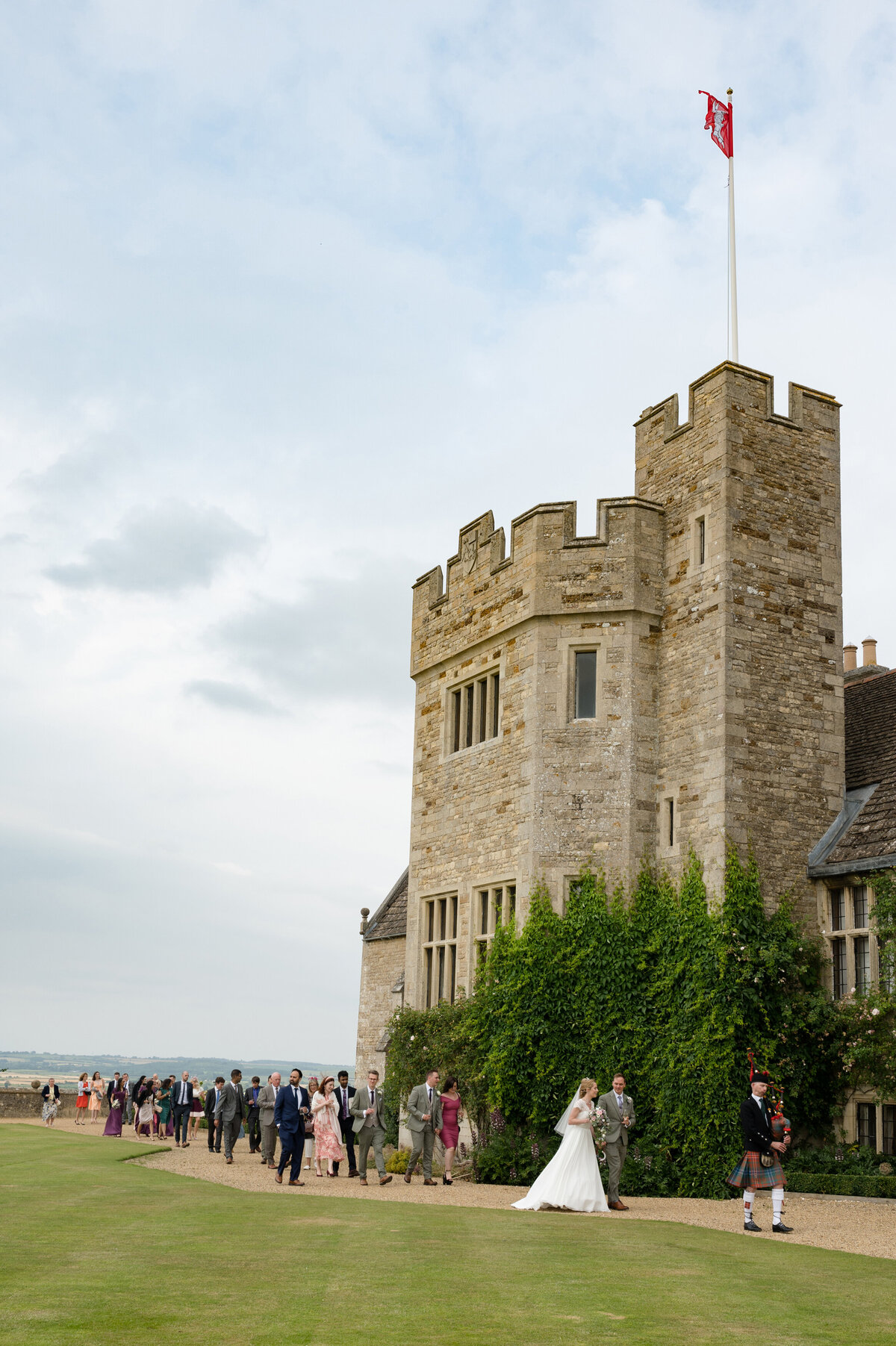 Rockingham-Castle-wedding-photography-1069