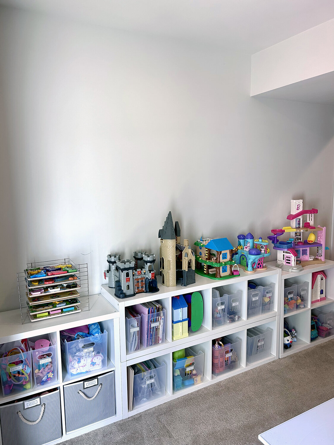 Uncluttered Haven_Mudroom Laundry Organization_1