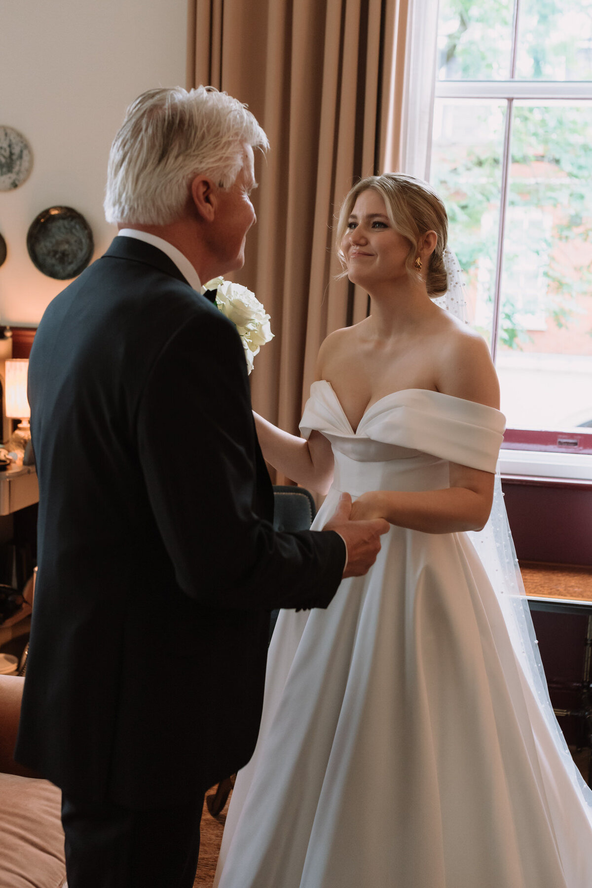 emotional-wedding-photo