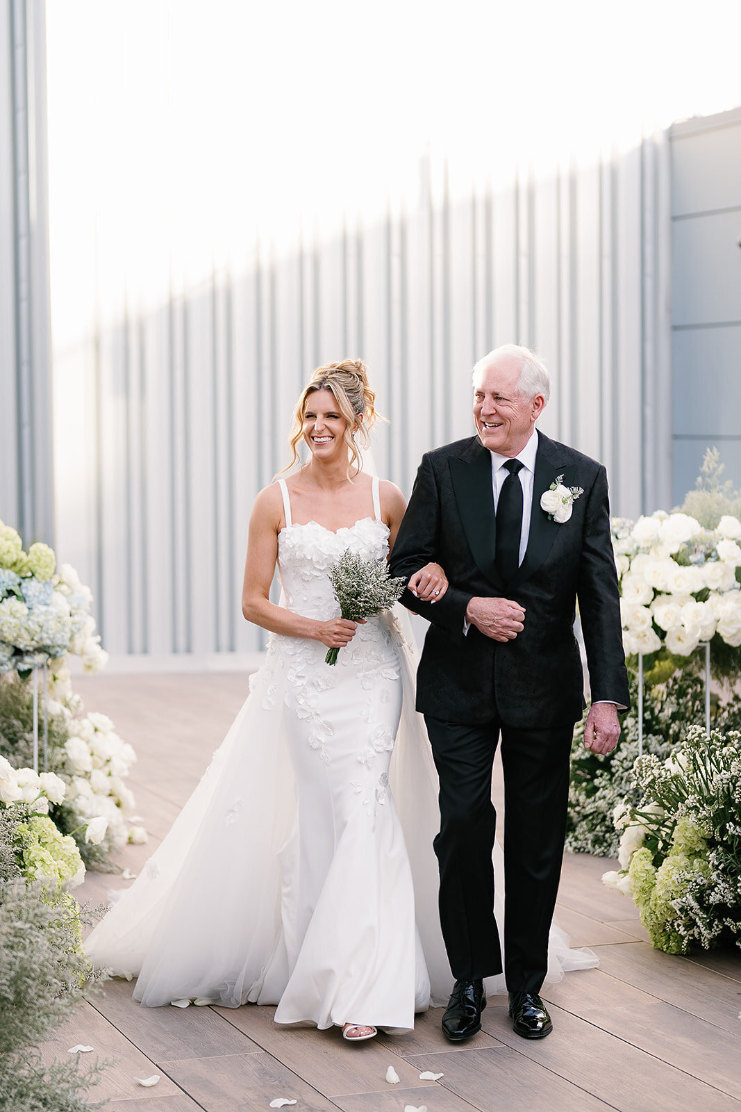 Modern-spring-wedding-ceremony-blue-green-aria-las-vegas (1236 of 2547)