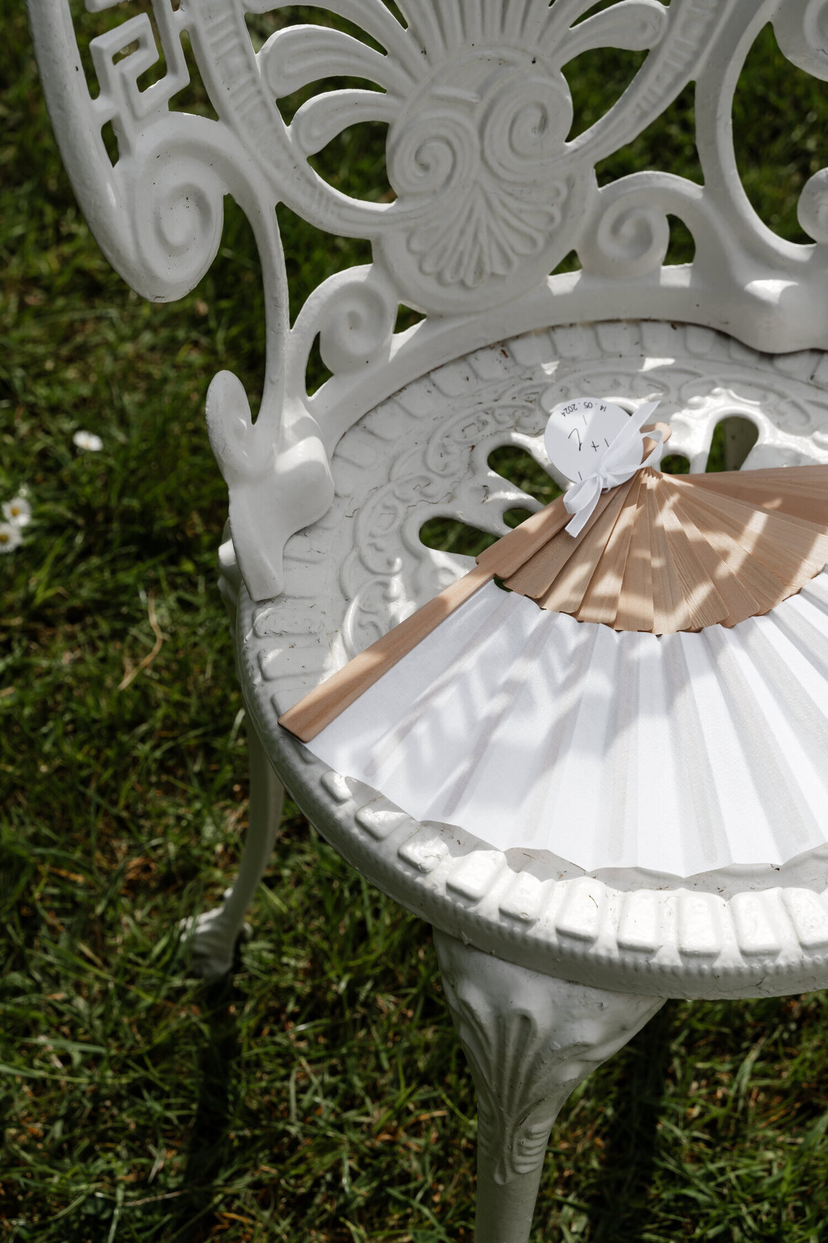 Wedding-Garden-Party-in-Normandy-Lea-Evrevin-Photographer-66