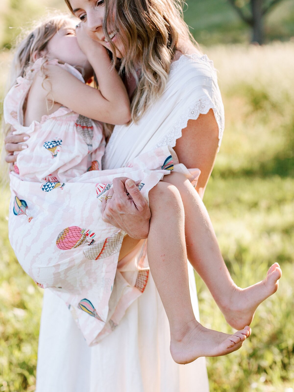 spring-outdoor-lifestyle-family-photos-charlottesville-va-amy-nicole-photography-0049