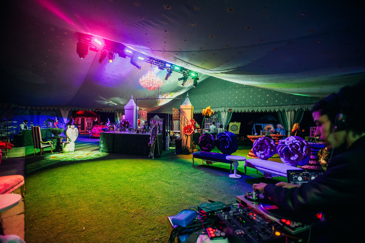 alice in wonderland tent party