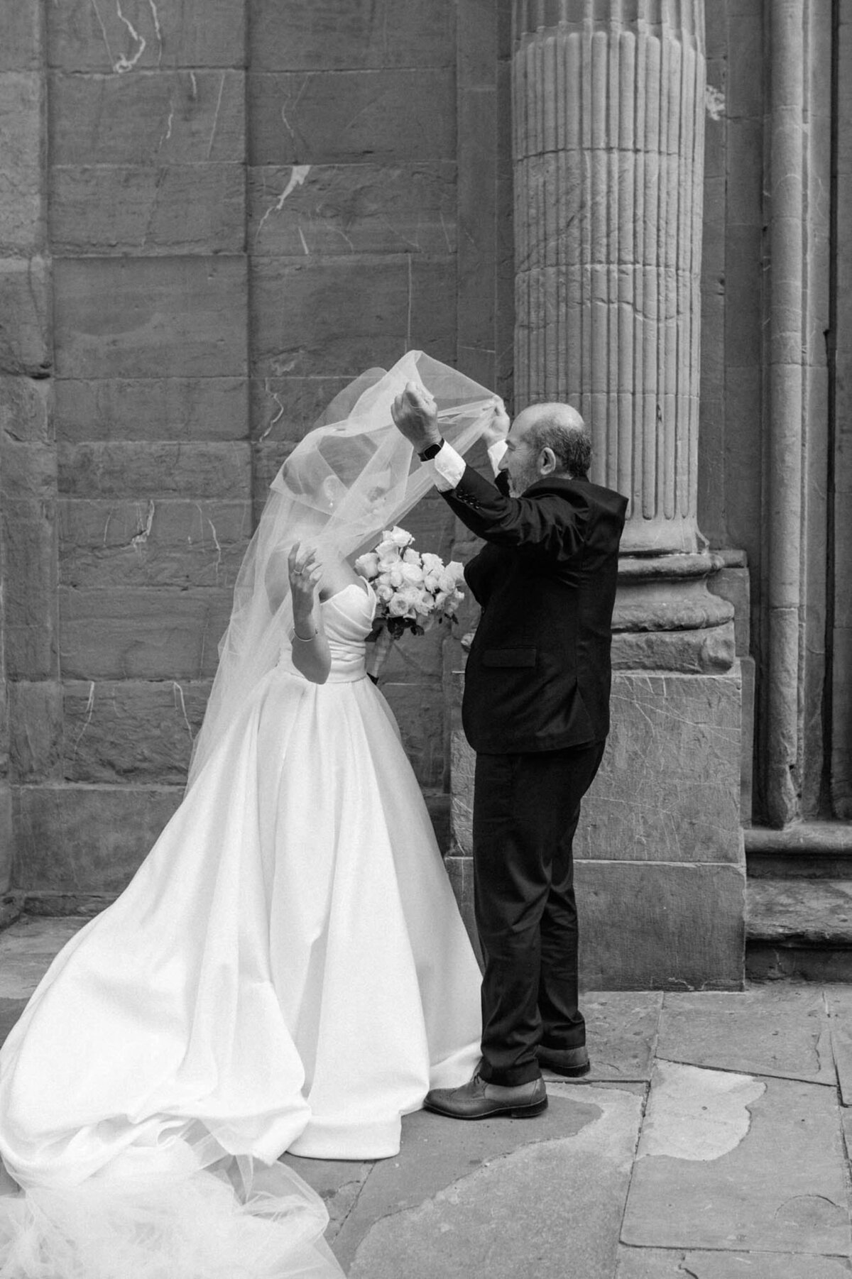 515-Villa-Petriolo-Tuscany-Italy-Carly-Roman-Wedding-28