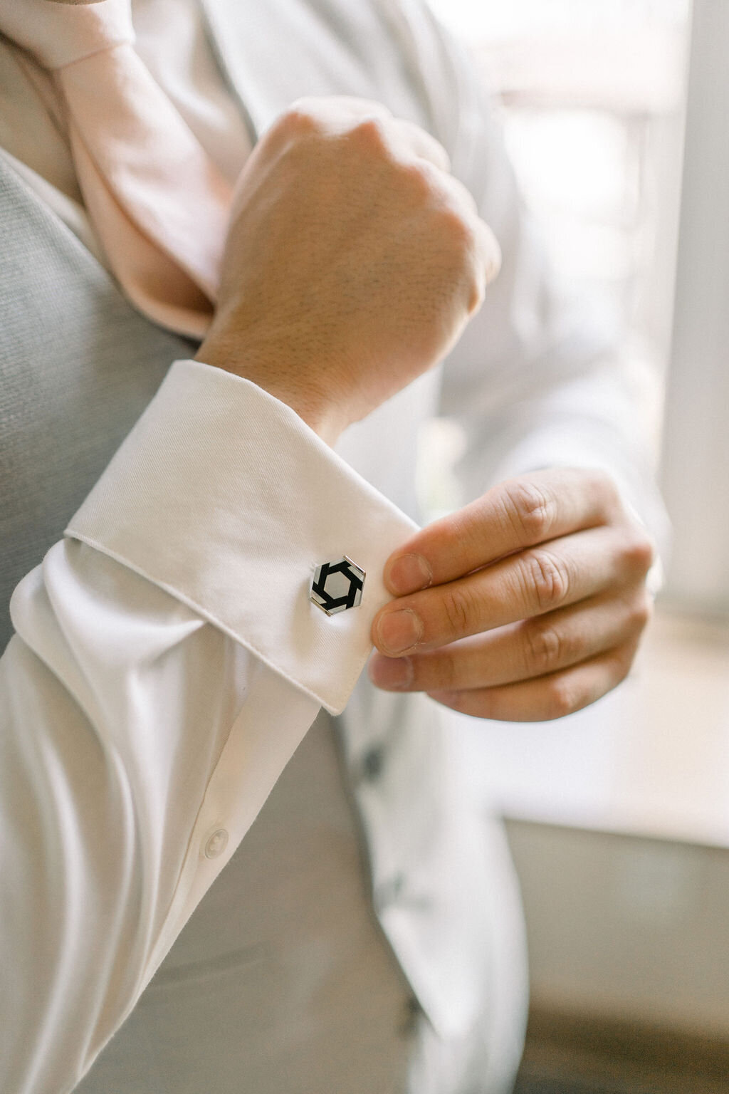 AllThingsJoyPhotography_IreneTommy_Wedding_BearBrookValley_GettingReady_152