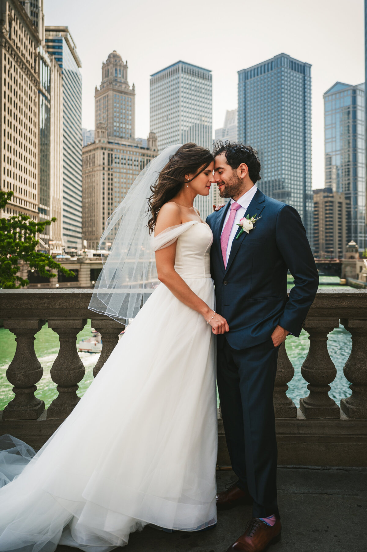 south-branch-wedding-chicago-loop-david-maia-242
