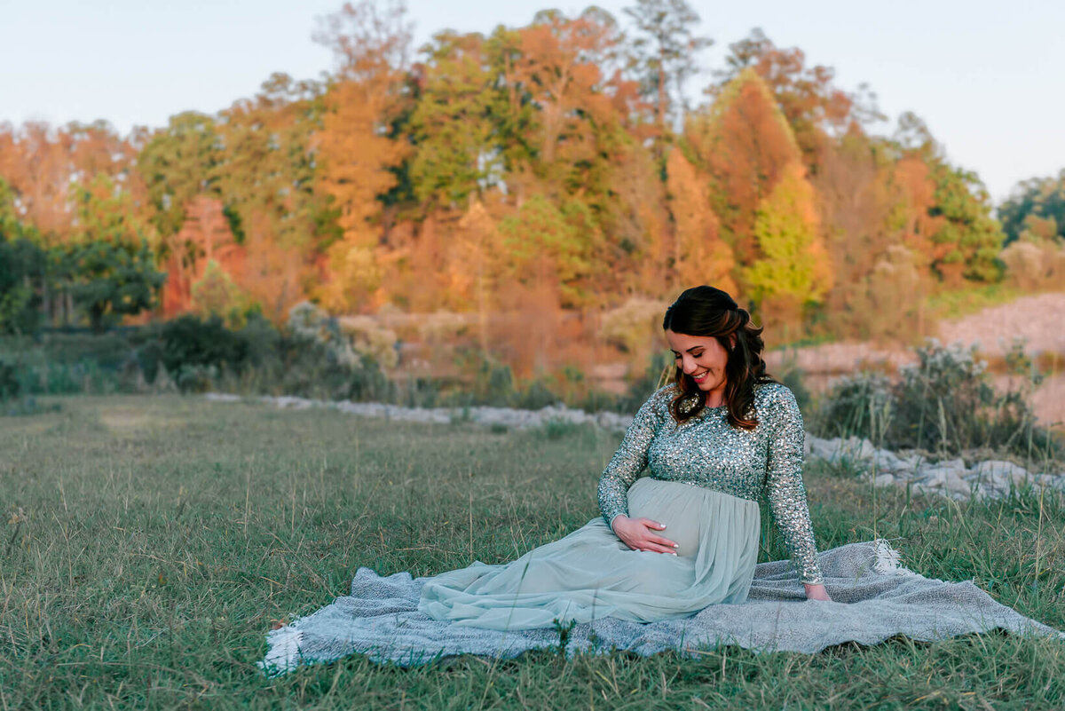 maternity-photoshoot-ideas-6
