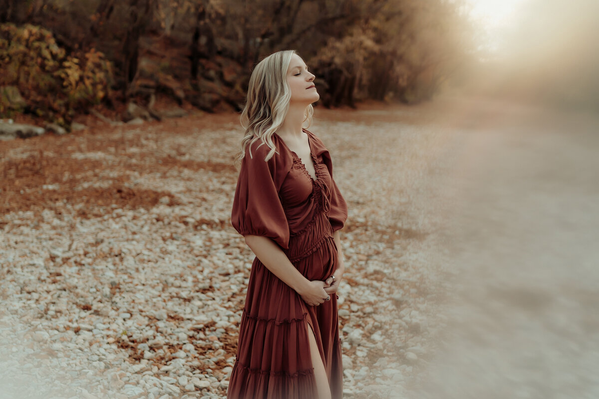 Cassville missouri Roaring River State Park Missouri State Parkes maternity photographer (6)