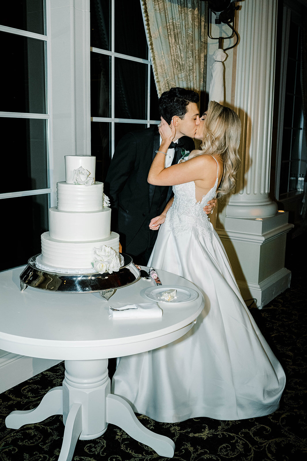 Ashford_Estate_Brooke_and_Kyle_Morgan_Taylor_artistry_Sneak-247